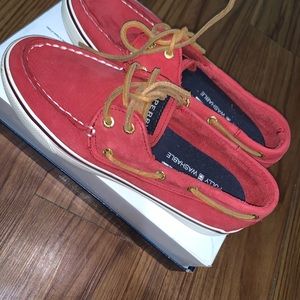 Red sperrys size 6 women’s